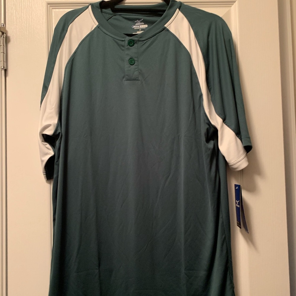 M men’s Mazuna shirt NWT